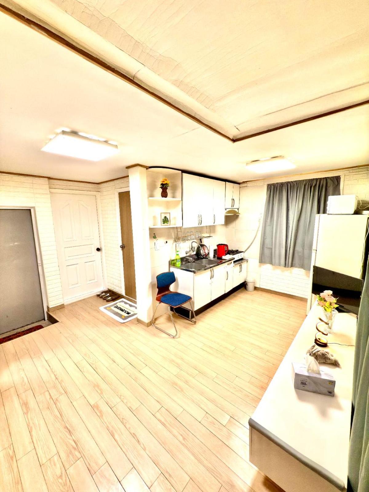 Private Family Home, 2-bedrooms 別荘 *