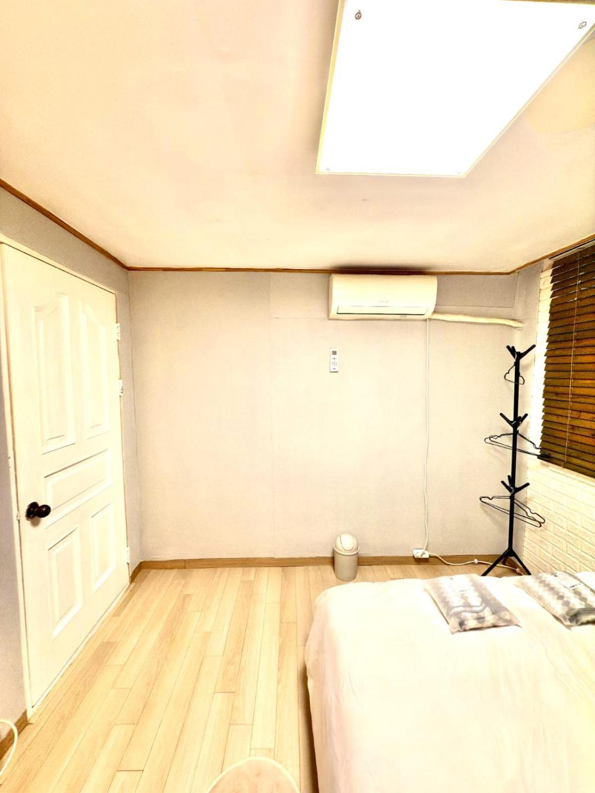 Private Family Home, 2-bedrooms Rumah liburan