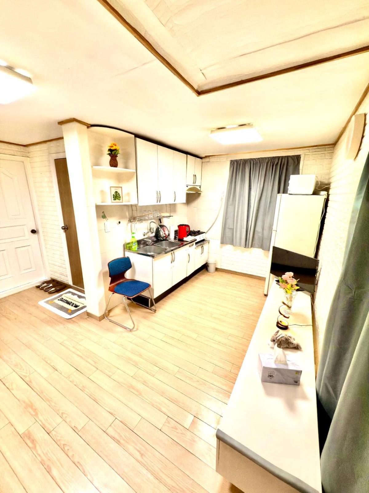 Private Family Home, 2-bedrooms Rumah liburan Seoul